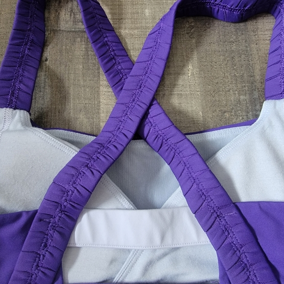 Lululemon Inner Heart Bra size 6 - Picture 3 of 5